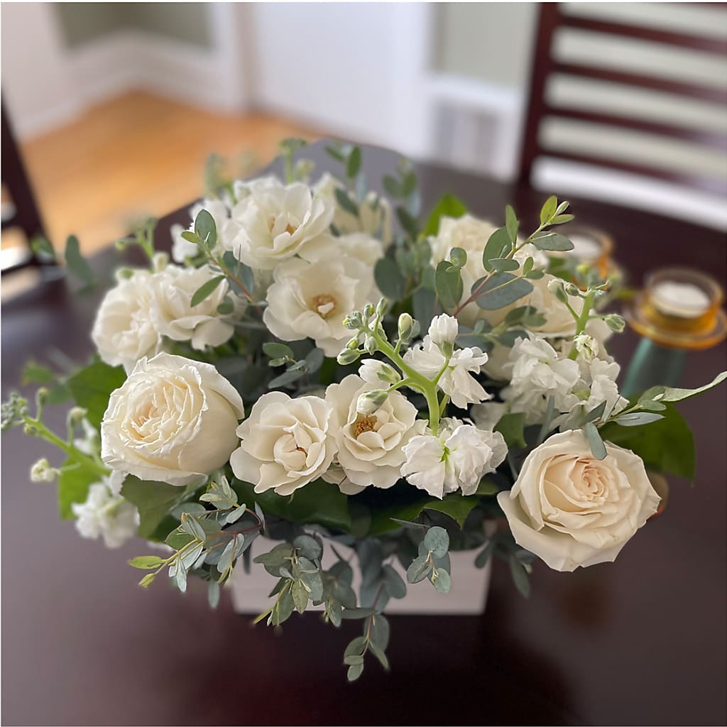 Fresh Linen Box Bouquet – Katarina Floral, Hackettstown NJ