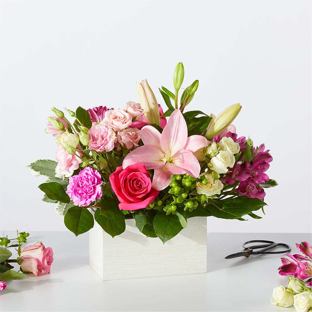 Sweetberry Box – A Florist Original – Katarina Floral, Hackettstown NJ