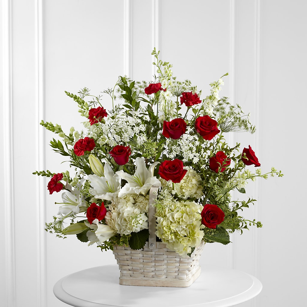 In Loving Memory Arrangement – Katarina Floral, Hackettstown NJ