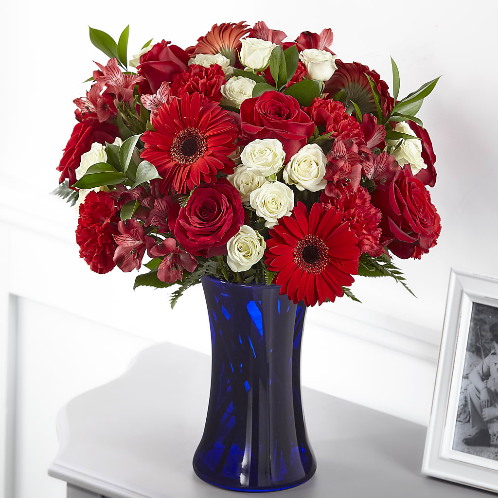 Hearts Embrace Bouquet – Katarina Floral, Hackettstown NJ