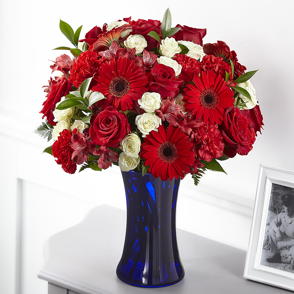 Hearts Embrace Bouquet – Katarina Floral, Hackettstown NJ