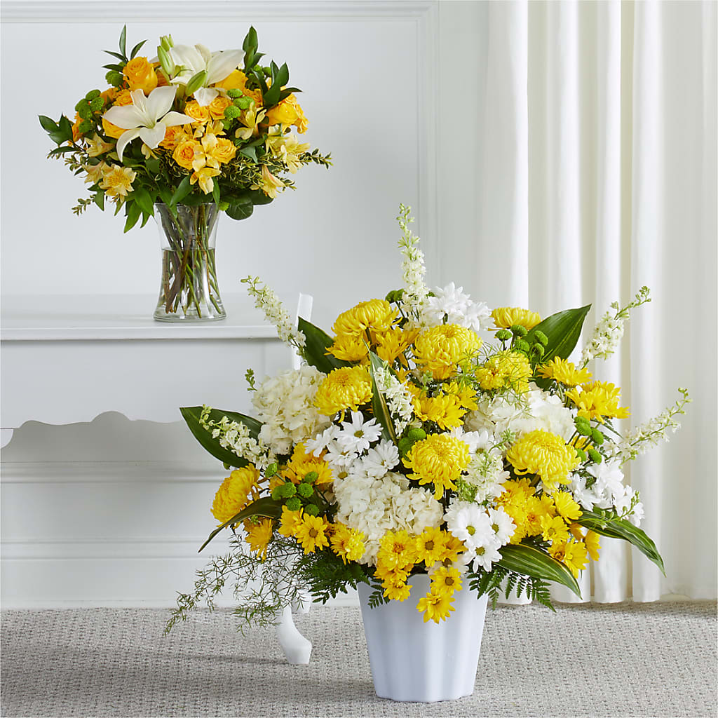 Warm Remembrance Bundles – Katarina Floral, Hackettstown NJ