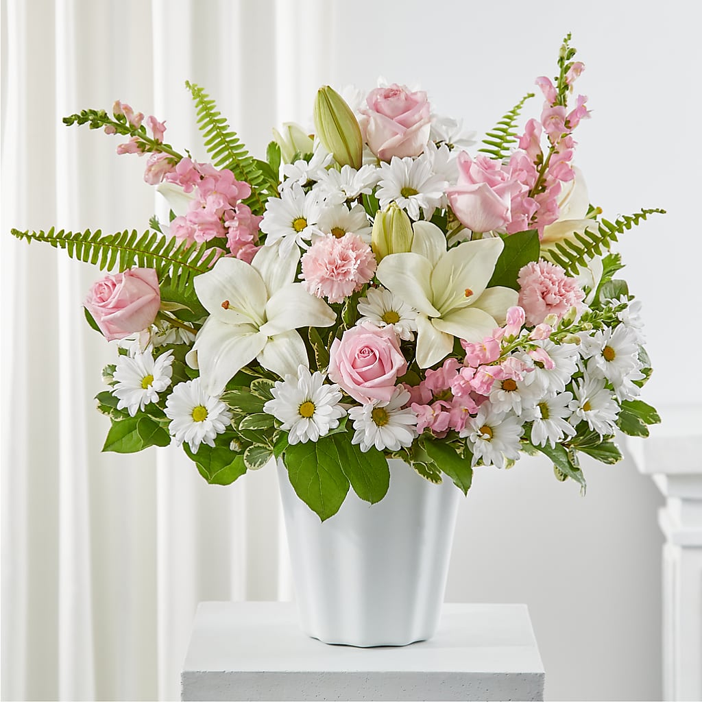 Soft Touch Tabletop Basket – Katarina Floral, Hackettstown NJ