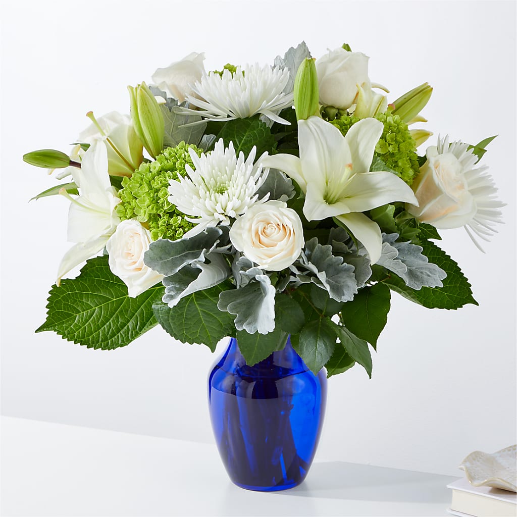 Snowy Dreams Bouquet – Katarina Floral, Hackettstown NJ