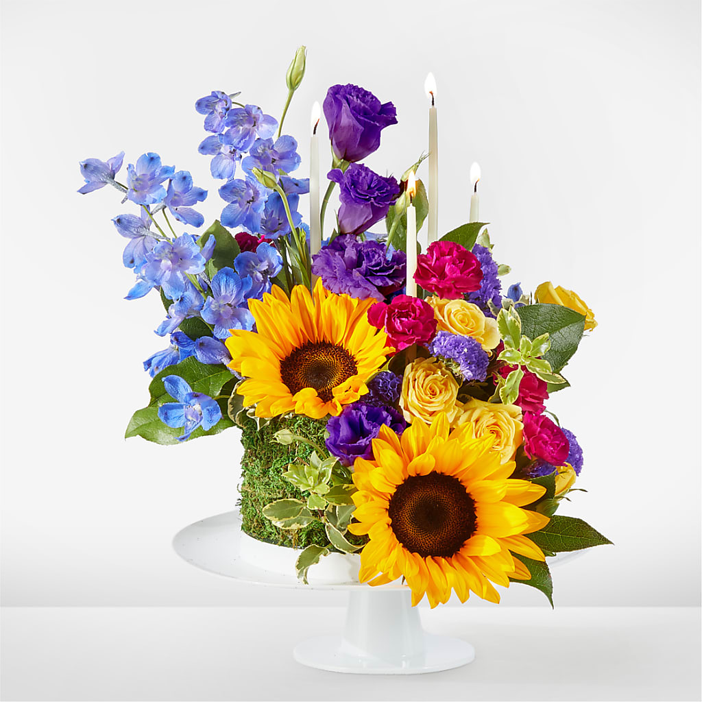 Star of the Day Floral Cake – Katarina Floral, Hackettstown NJ
