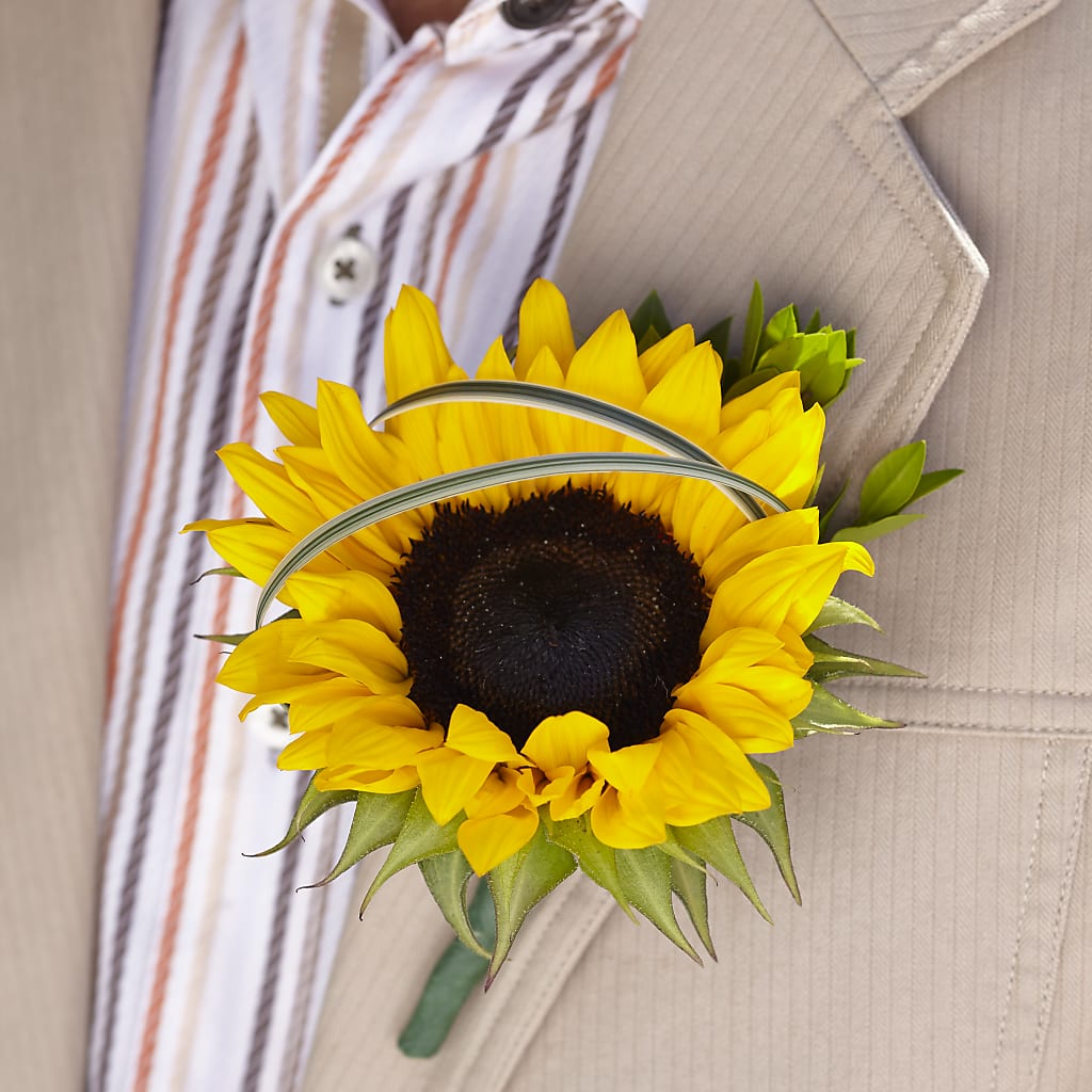Free Spirit Boutonniere – Katarina Floral, Hackettstown NJ