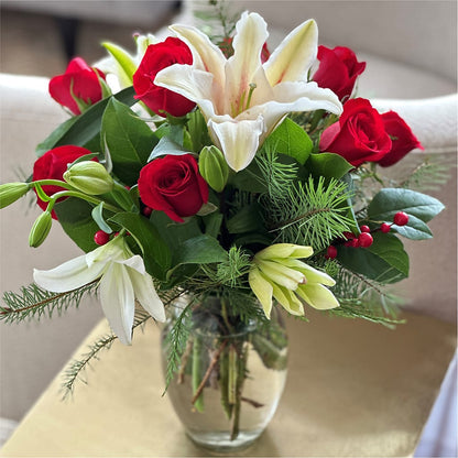 Sparkling Snowflakes Bouquet –  Katarina Floral, Hackettstown NJ