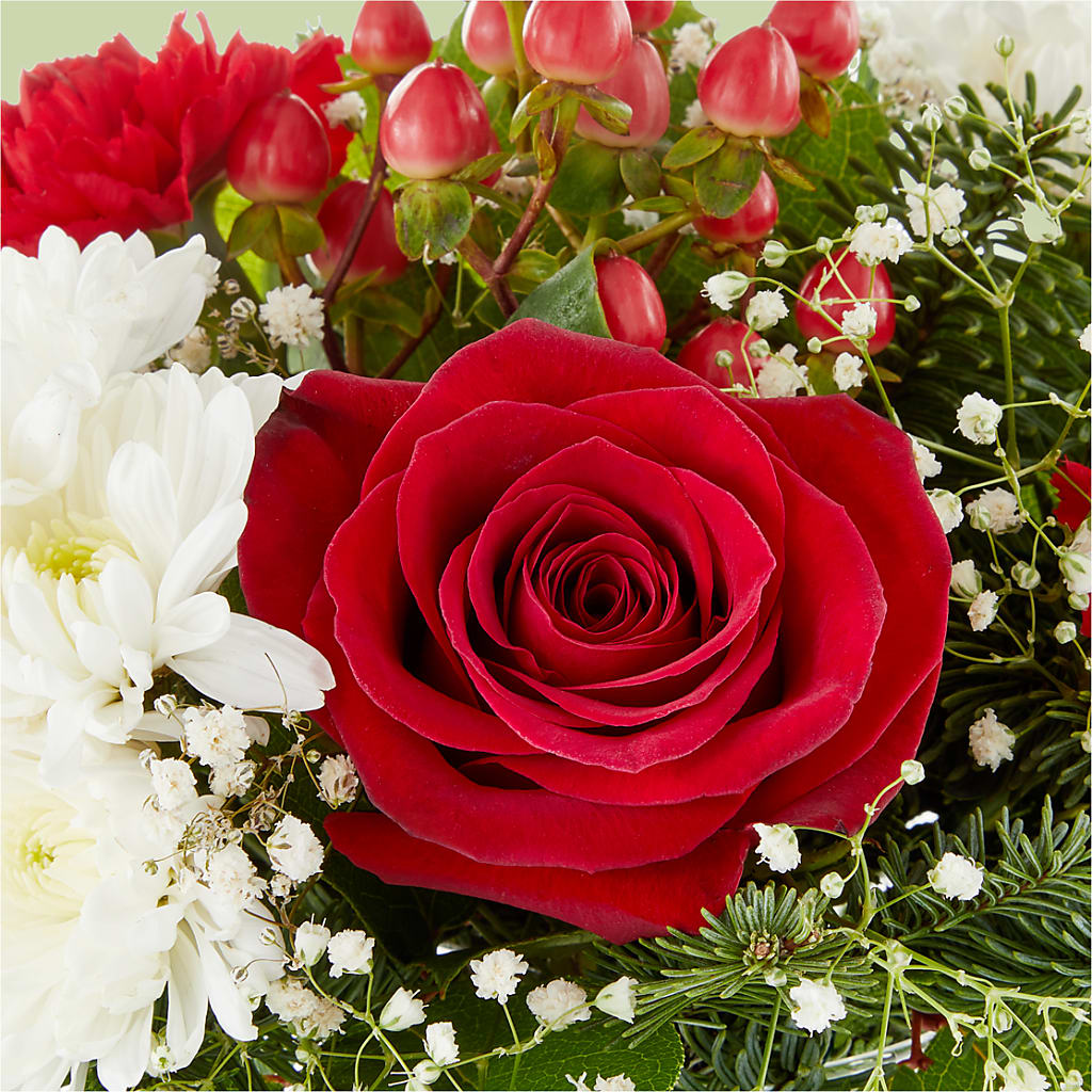 Chance of Flurries Bouquet –  Katarina Floral, Hackettstown NJ