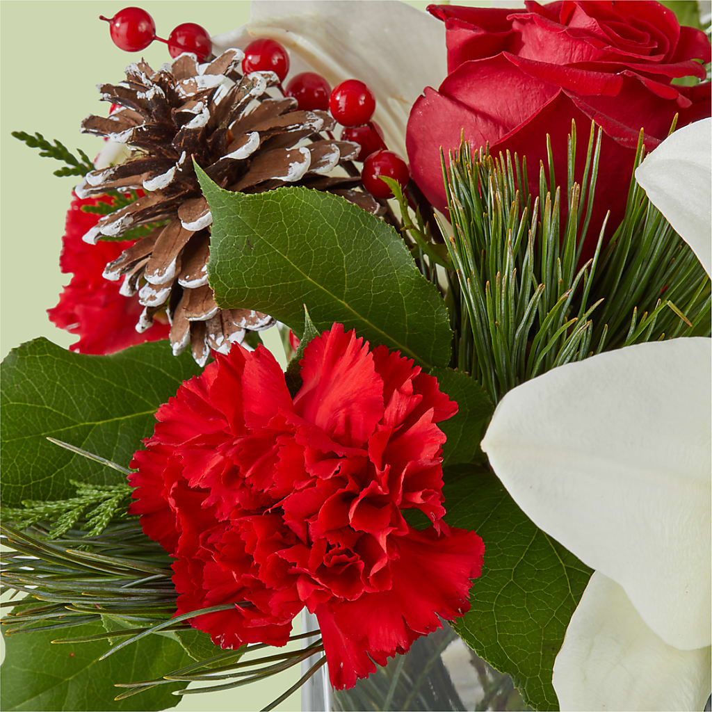 Glistening Icicles Bouquet –  Katarina Floral, Hackettstown NJ