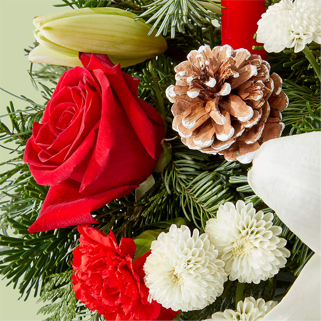 Seasonal Festivities Centerpiece –  Katarina Floral, Hackettstown NJ